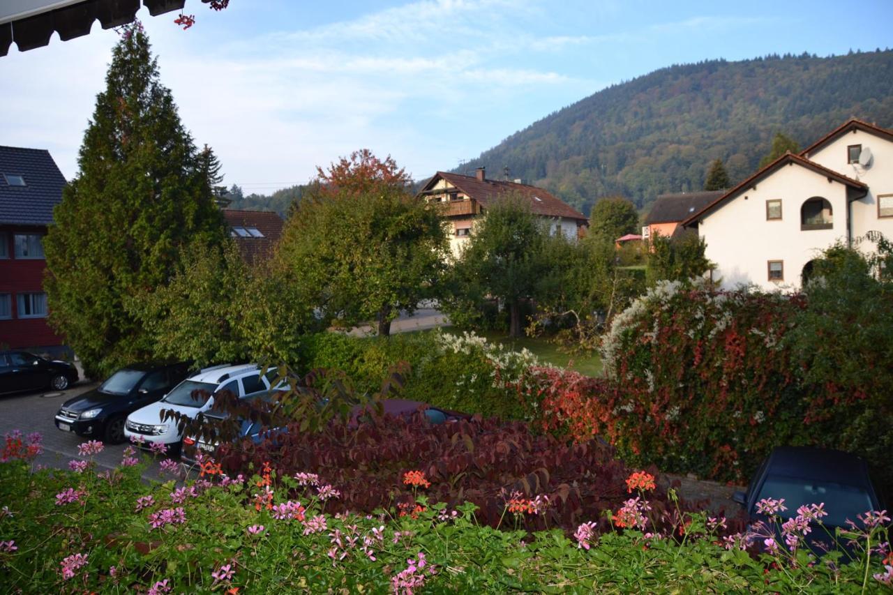 Gasthaus Auerhahn Hotel Baden-Baden Exterior photo